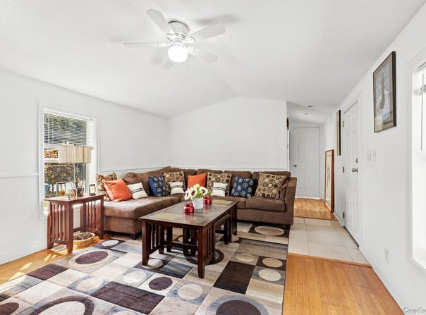105 Oakview Hwy, East Hampton, NY 11937