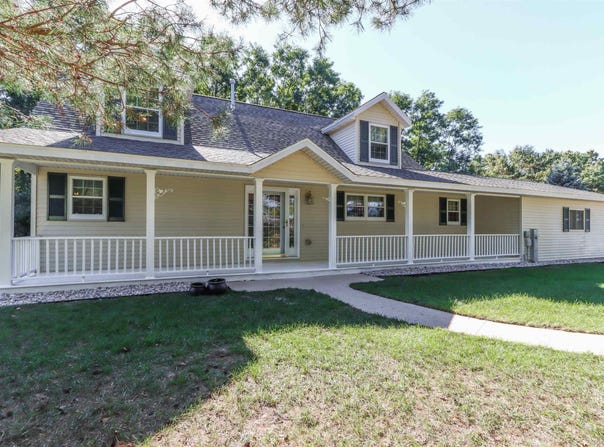 E3037 HIGH POINT Ridge, WAUPACA, WI 54981
