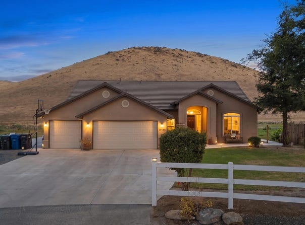 17435 Doran Drive, Springville, CA 93265