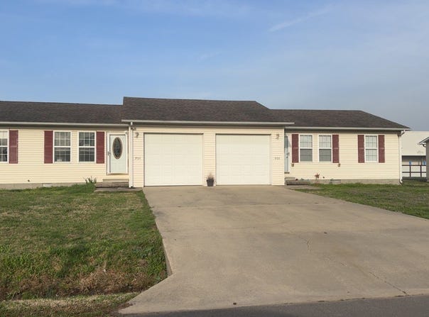 701 & 703 Patti Lane, Dexter, MO 63841