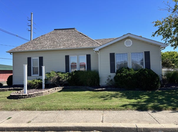 2525 Casey Avenue, Mt Vernon, IL 62864