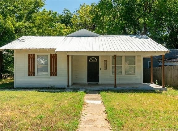 1320 N 4th Avenue, Durant, OK 74701