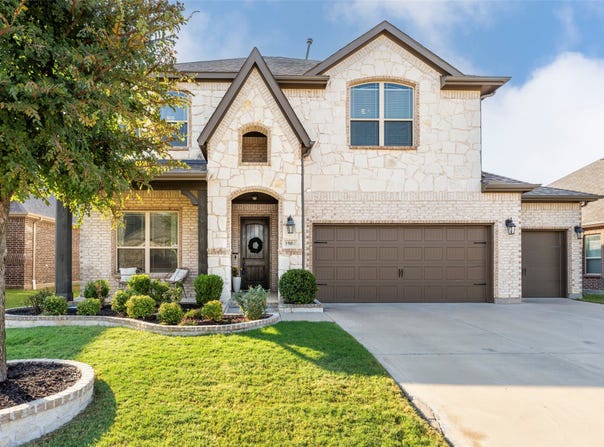 1904 Lasseter Drive, Mansfield, TX 76063