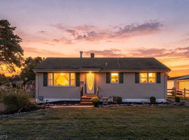 514 Harrison Ave, Manville Boro, NJ 08835-1922
