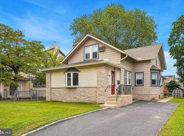 537 BROOKLINE BLVD, HAVERTOWN, PA 19083