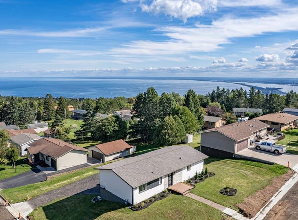 1634 Cliff Ave, Duluth, MN 55811