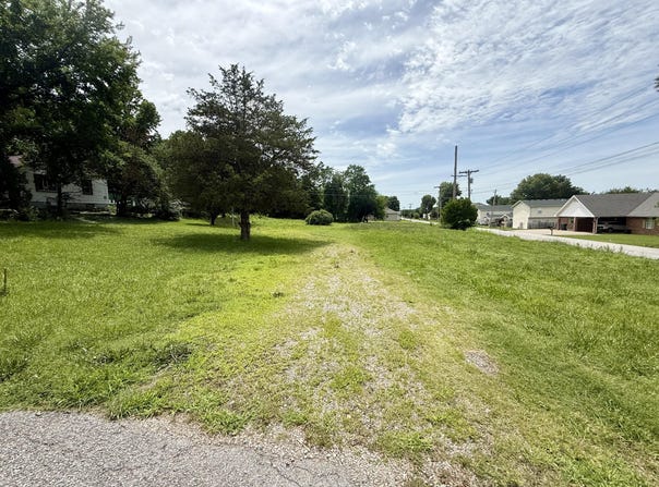 355&357 Roberts Drive, Mt Vernon, MO 65712