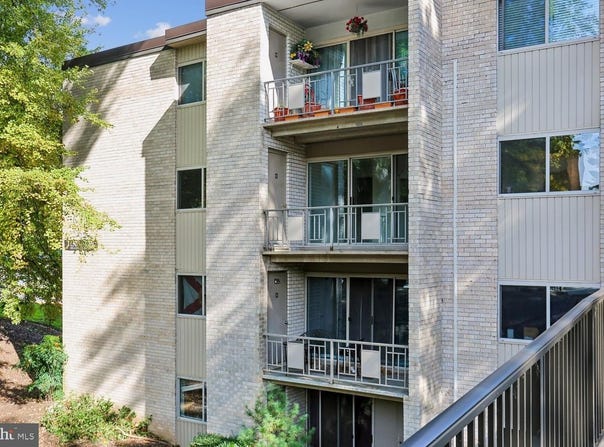 12303 BRAXFIELD CT #389, ROCKVILLE, MD 20852