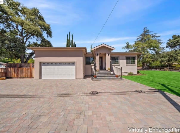1069 Homestead Ave, Walnut Creek, CA 94598