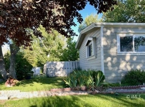 70 Walker Place, Benton, CA 93512