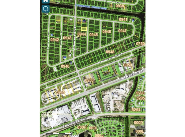 327 FINDLAY STREET, PORT CHARLOTTE, FL 33954