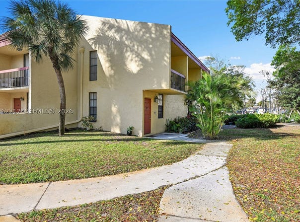 781 SE 1st Way, Deerfield Beach, FL 33441