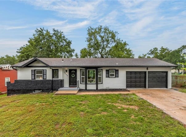 9609 E 79th Street, Raytown, MO 64138