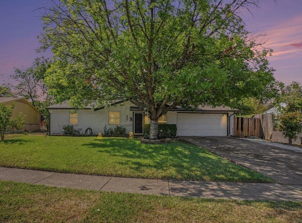 618 Thrush Avenue, Duncanville, TX 75116