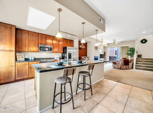 6745 N 93RD Avenue, Glendale, AZ 85305