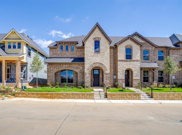 6912 Houndstooth Place, Arlington, TX 76001