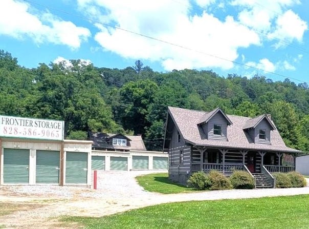 15 Black Wolf Rdg, Whittier, NC 28789