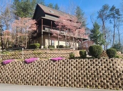 3416 Brook Stone Way, Pigeon Forge, TN 37863