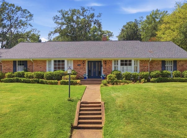 2725 Pecan Dr., Tyler, TX 75701