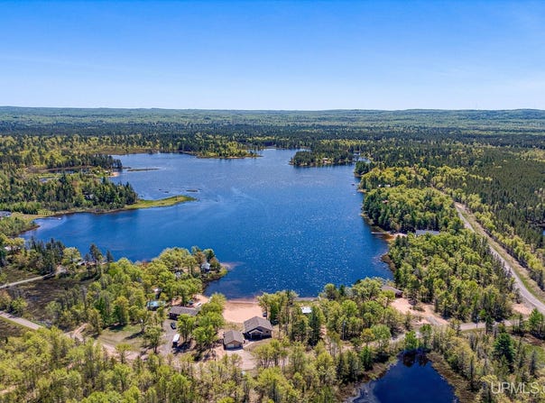 12264 N Randolph Road, Watton, MI 49970