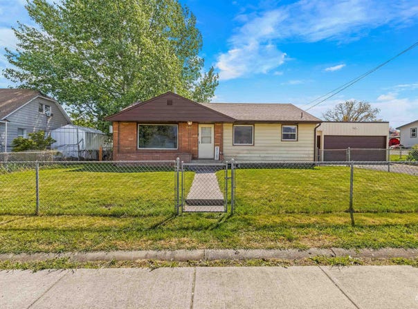 1357 Chestnut St, Clarkston, WA 99403