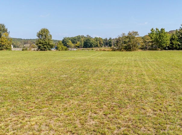 DANCING EAGLE Ln lot: 59, Clifton, TN 38425