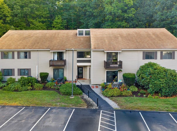 17 Thayer Pond Drive, Oxford, MA 01537