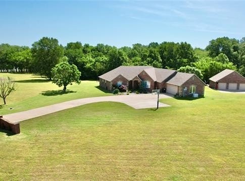 418970 E 1152 Road, Checotah, OK 74426