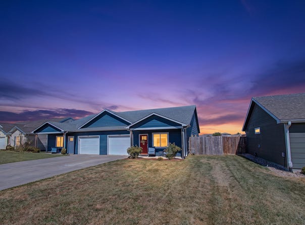 509 Brooklawn Drive, Manhattan, KS 66502