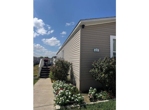 8211 CARINO RD, AUSTIN, TX 78724