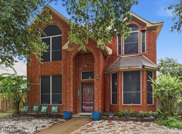 6517 White Oak Drive, Rowlett, TX 75089