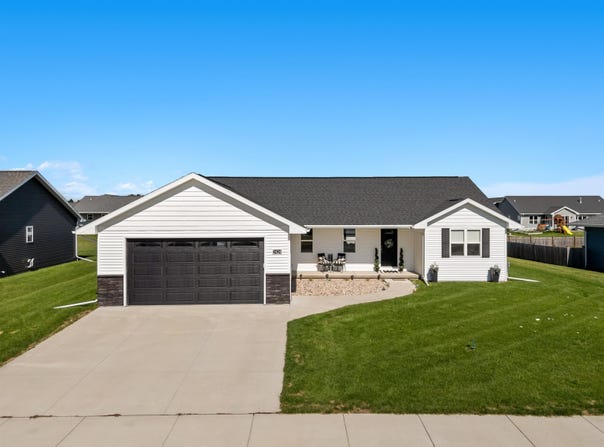 3424 E RUBYRED Drive, APPLETON, WI 54913
