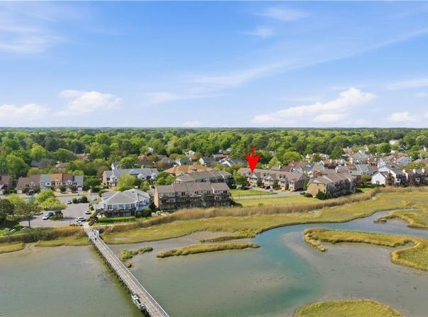 705 Charthouse Circle, Hampton, VA 23664