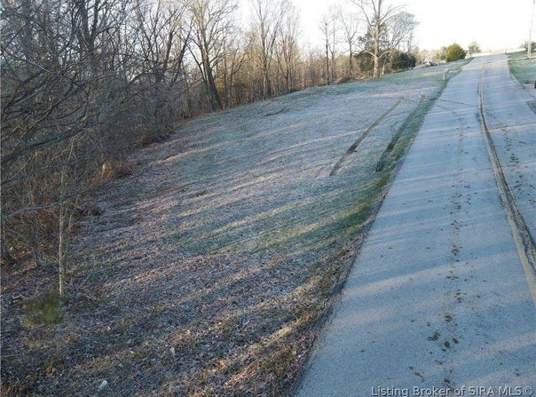 22106 Daisy Hill Road, Borden, IN 47106
