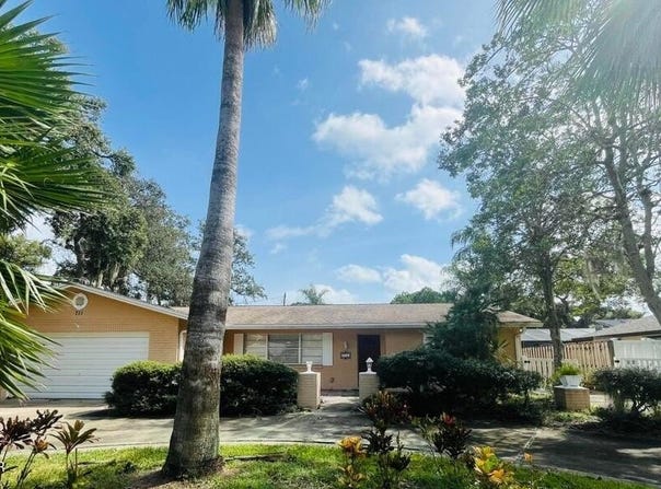 711 Lindenwood Circle E, Ormond Beach, FL 32174