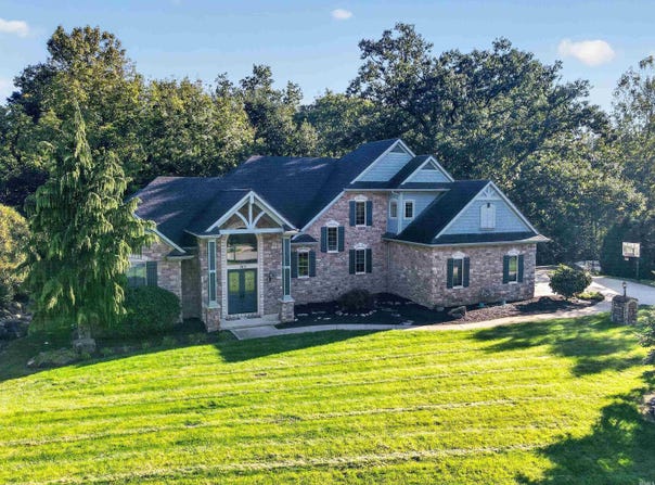 7611 Cinereal Court, Roanoke, IN 46783