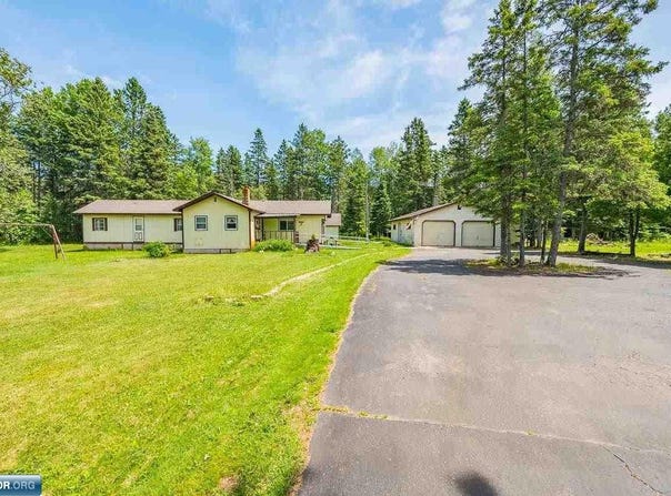 5464 Spruce St, Aurora, MN 55705-0000