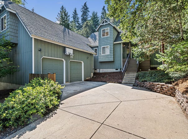 75 MARLBORO Ln, Eugene, OR 97405