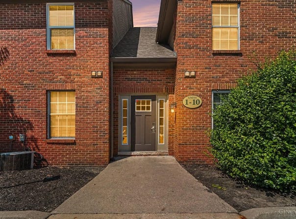 10555 Montgomery Road, Montgomery, OH 45242
