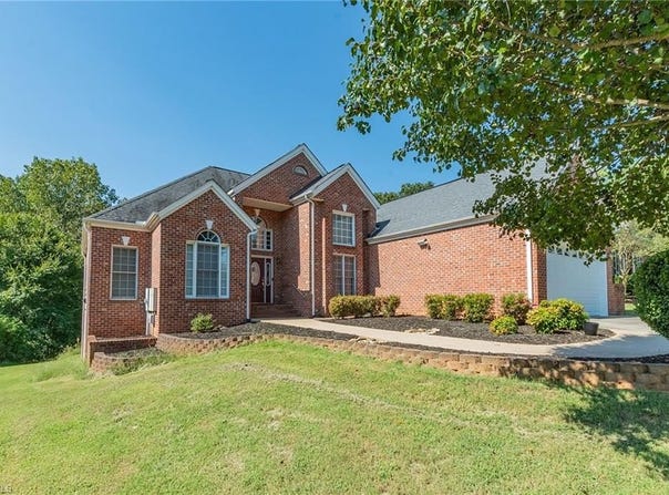 108 Highgate Lane, Lexington, NC 27292