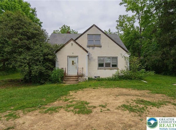 79 Mountain Lake Road, Other NJ Counties, NJ 07823