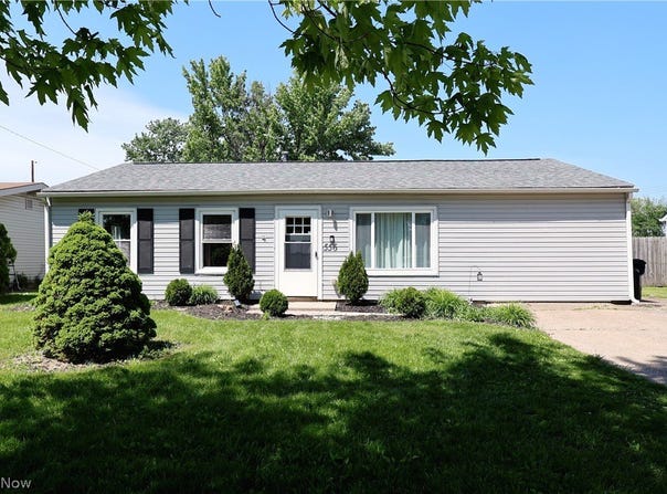 556 Keys Drive, Elyria, OH 44035