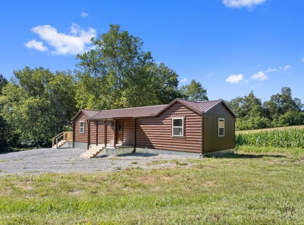 573 Hackleshin Road, Peebles, OH 45660