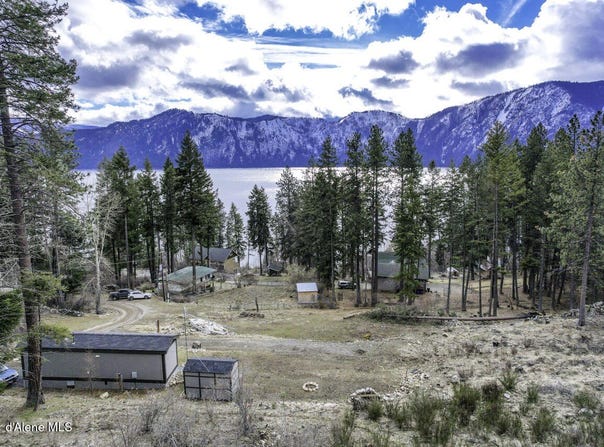 20540 E London Ct, Bayview, ID 83803