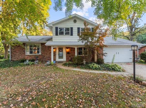 503 Westfield Drive, O'Fallon, IL 62269