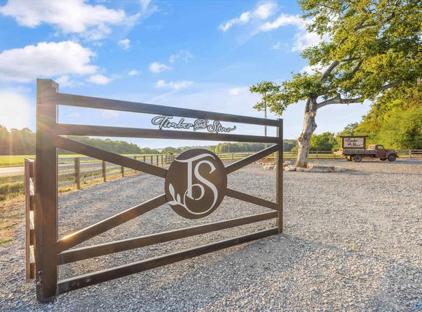 4201 Pleasant Valley Road, Union Grove, AL 35175