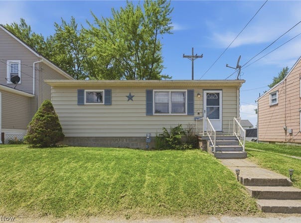232 S 15th Street, Sebring, OH 44672