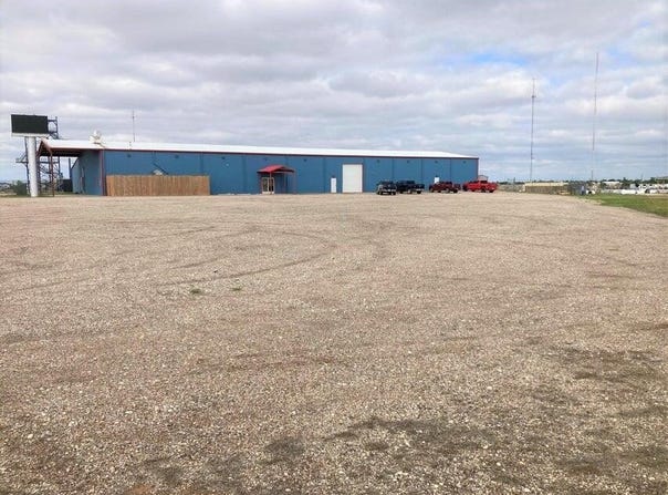 4000 N Interstate 27 Service Road, Plainview, TX 79072