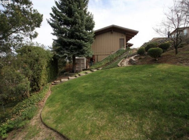 COLLEGE St, MiltonFreewater, OR 97862