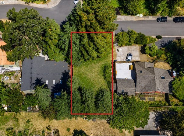 Tiara Street, Eugene, OR 97405